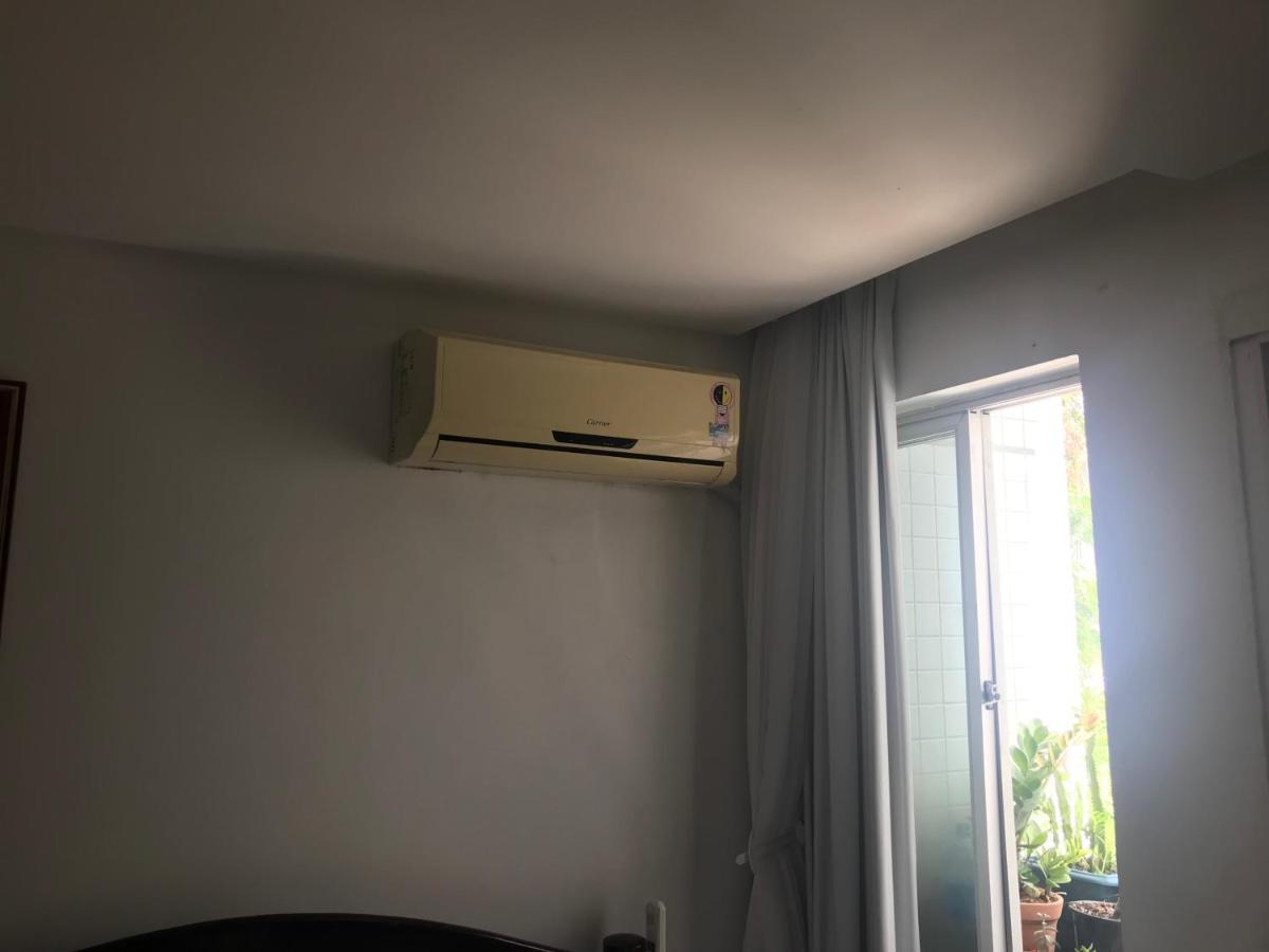 Quarto Triplo Conforto H Em *